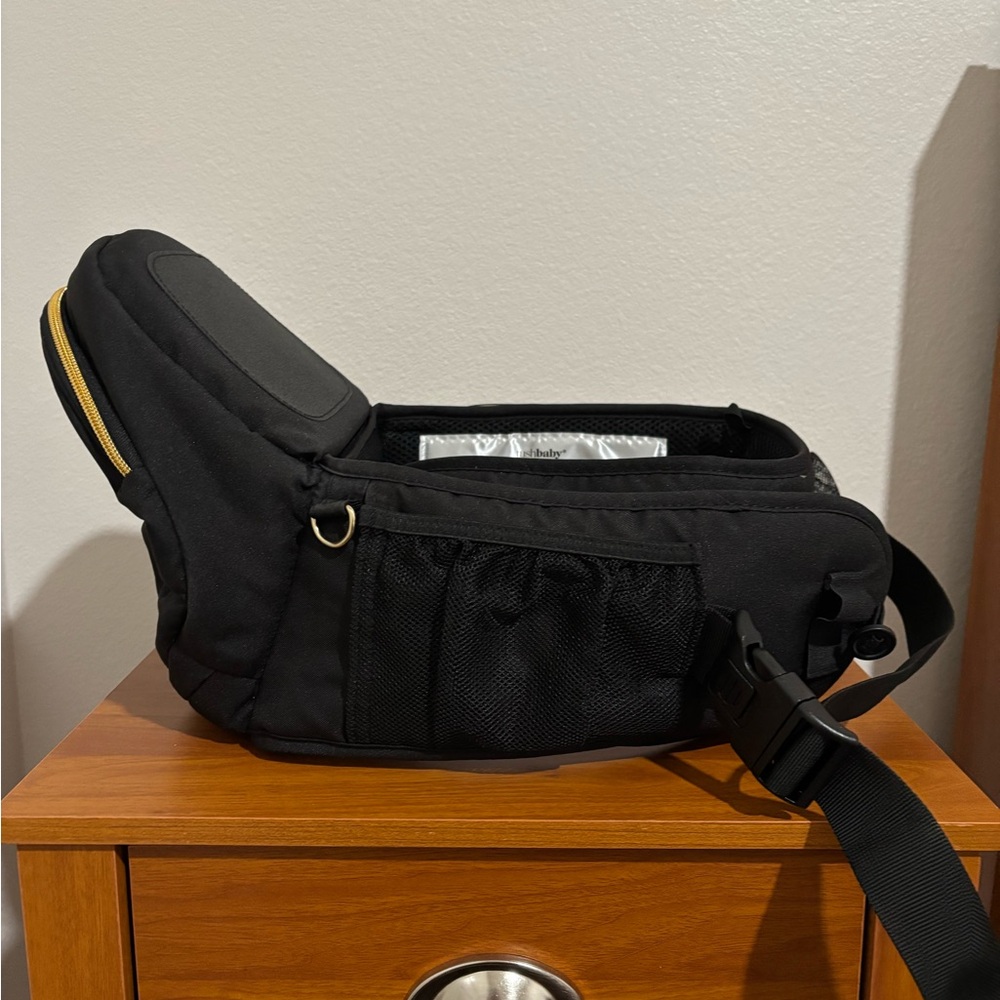 Elegant Black Baby Bag with Gold Zippers - Picture 3 of 3